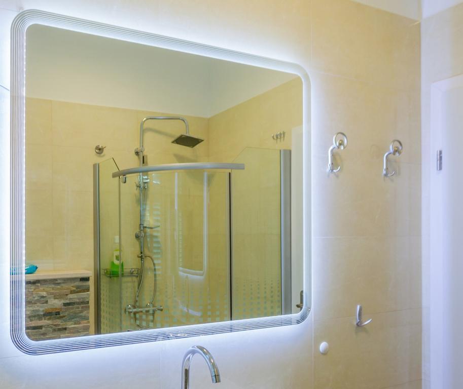 Chic Apartment In Center Split Kamer foto